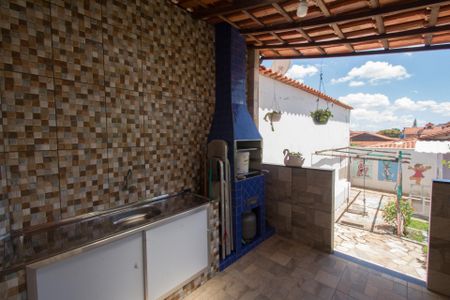 Casa à venda com 360m², 4 quartos e 5 vagasEspaço Gourmet