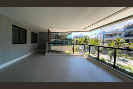 Apartamento à venda com 114m², 3 quartos e 2 vagas Apartamento à venda com 114m², 3 quartos e 2 vagasVaranda