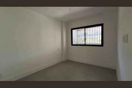 Apartamento à venda com 114m², 3 quartos e 2 vagas Apartamento à venda com 114m², 3 quartos e 2 vagasSuíte