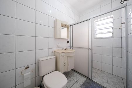 Casa para alugar com 70m², 2 quartos e 2 vagasBanheiro