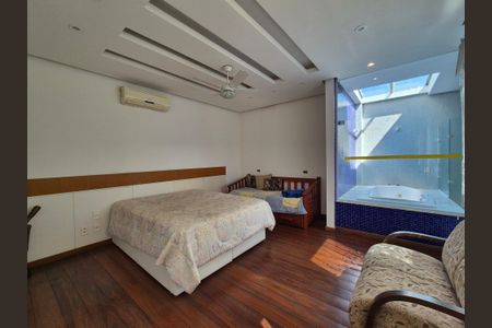 Apartamento à venda com 350m², 4 quartos e 2 vagasSuíte 4