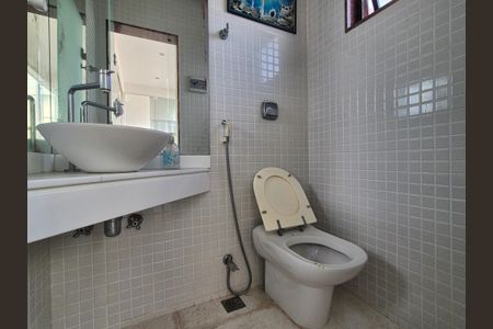Apartamento à venda com 350m², 4 quartos e 2 vagasLavabo 2