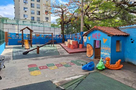 Apartamento à venda com 68m², 2 quartos e 1 vagaÁrea comum