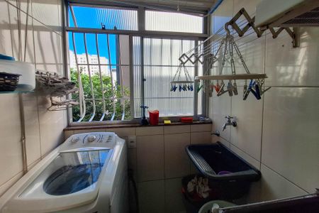 Apartamento à venda com 68m², 2 quartos e 1 vagaÁrea de Serviço