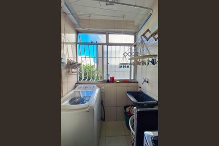 Apartamento à venda com 68m², 2 quartos e 1 vagaÁrea de Serviço