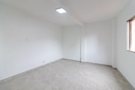 Sala e Quarto de casa para alugar com 2 quartos, 75m² em Parada Inglesa, São Paulo
