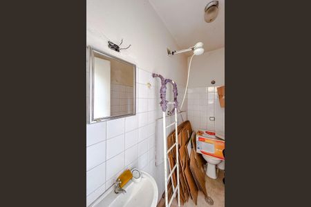 Casa para alugar com 130m², 3 quartos e 2 vagasBanheiro de Serviço