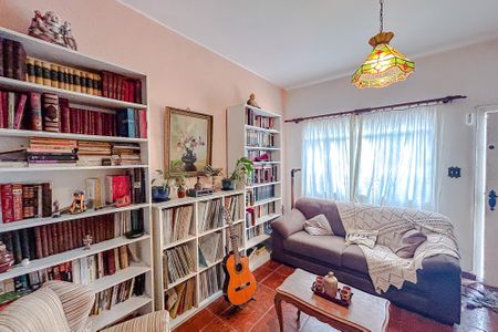 Casa para alugar com 130m², 3 quartos e 2 vagasSala