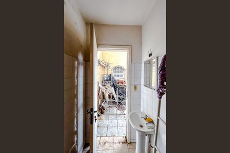 Casa para alugar com 130m², 3 quartos e 2 vagasBanheiro de Serviço