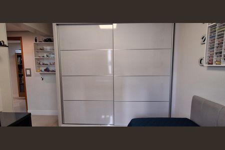 Apartamento à venda com 121m², 3 quartos e 2 vagasSuíte 2