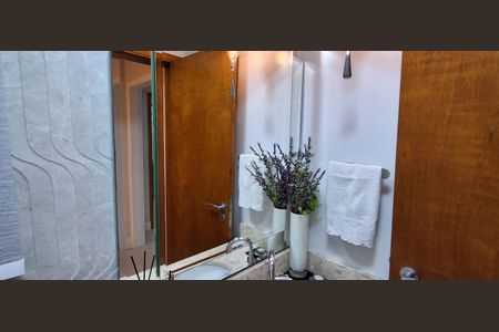 Apartamento à venda com 121m², 3 quartos e 2 vagasLavabo 