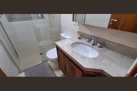 Apartamento à venda com 121m², 3 quartos e 2 vagasBanheiro Suíte 2