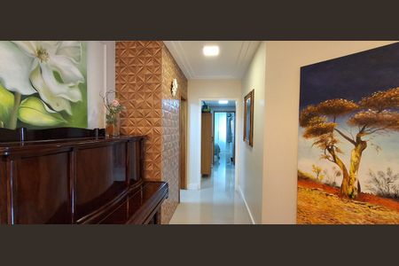 Apartamento à venda com 121m², 3 quartos e 2 vagasCorredor 