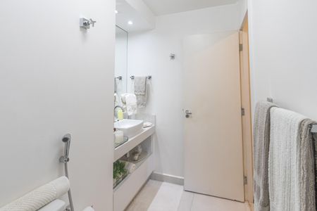 Apartamento à venda com 91m², 3 quartos e 1 vagaBanheiro Corredor