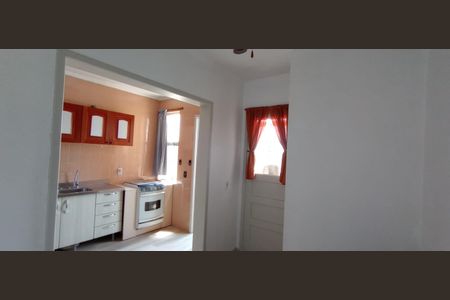 Cozinha de apartamento para alugar com 2 quartos, 65m² em Navegantes, Porto Alegre
