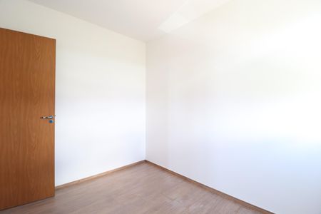 Quarto 1 de apartamento para alugar com 2 quartos, 55m² em Shopping Park, Uberlândia