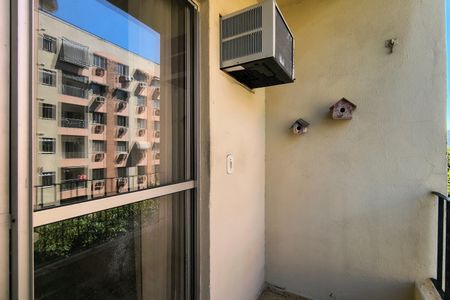 Apartamento para alugar com 65m², 2 quartos e 1 vaga Apartamento para alugar com 65m², 2 quartos e 1 vagaVaranda