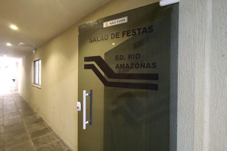 Apartamento para alugar com 65m², 2 quartos e 1 vaga Apartamento para alugar com 65m², 2 quartos e 1 vagaÁrea comum - Salão de festas