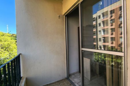 Apartamento para alugar com 65m², 2 quartos e 1 vaga Apartamento para alugar com 65m², 2 quartos e 1 vagaVaranda