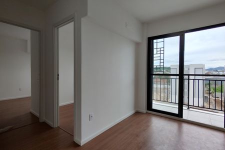 Apartamento para alugar com 45m², 2 quartos e 1 vagaSala