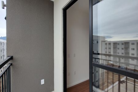 Apartamento para alugar com 45m², 2 quartos e 1 vagaVaranda