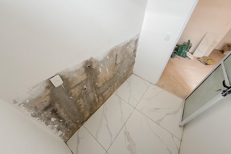 Casa à venda com 65m², 1 quarto e 2 vagas Casa à venda com 65m², 1 quarto e 2 vagasCozinha e Área de Serviço