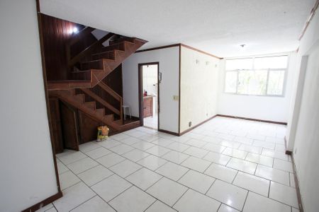 Sala de apartamento para alugar com 2 quartos, 56m² em Taquara, Rio de Janeiro