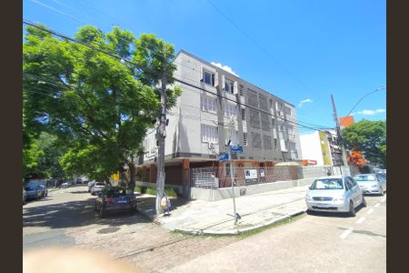 Apartamento para alugar com 100m², 3 quartos e sem vaga Apartamento para alugar com 100m², 3 quartos e sem vagaFachada