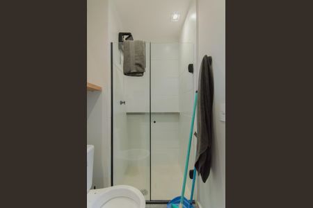 Banheiro de kitnet/studio à venda com 1 quarto, 24m² em Vila Mariana, São Paulo
