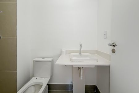 Apartamento à venda com 70m², 2 quartos e 1 vaga Apartamento à venda com 70m², 2 quartos e 1 vagaBanheiro Social