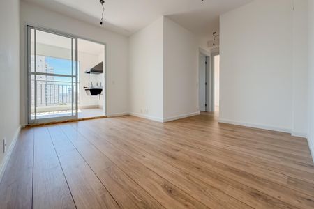 Sala de apartamento à venda com 2 quartos, 70m² em Vila Dom Pedro I, São Paulo