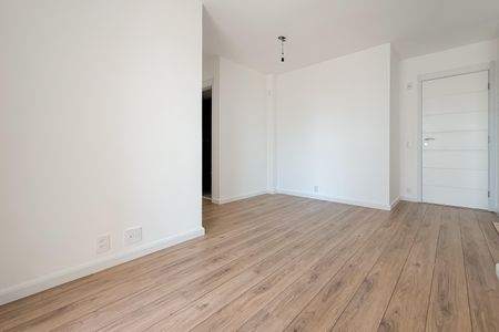 Apartamento à venda com 70m², 2 quartos e 1 vaga Apartamento à venda com 70m², 2 quartos e 1 vagaSala