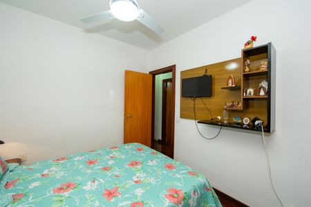 Apartamento à venda com 130m², 4 quartos e 2 vagas Apartamento à venda com 130m², 4 quartos e 2 vagasQUARTO4