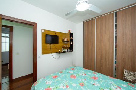 Apartamento à venda com 130m², 4 quartos e 2 vagas Apartamento à venda com 130m², 4 quartos e 2 vagasQUARTO4