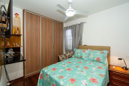 Apartamento à venda com 130m², 4 quartos e 2 vagas Apartamento à venda com 130m², 4 quartos e 2 vagasQUARTO4