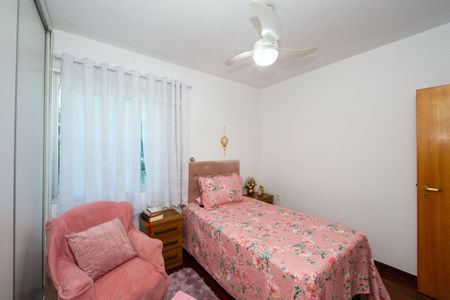 Apartamento à venda com 130m², 4 quartos e 2 vagas Apartamento à venda com 130m², 4 quartos e 2 vagasQUARTO1