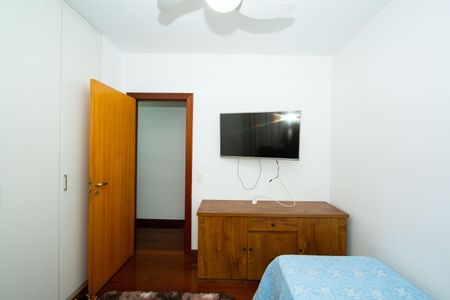 Apartamento à venda com 130m², 4 quartos e 2 vagas Apartamento à venda com 130m², 4 quartos e 2 vagasQUARTO2