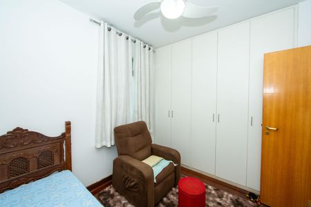 Apartamento à venda com 130m², 4 quartos e 2 vagas Apartamento à venda com 130m², 4 quartos e 2 vagasQUARTO2