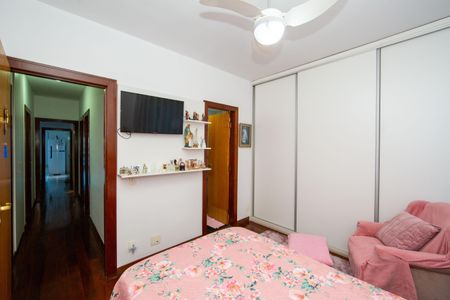 Apartamento à venda com 130m², 4 quartos e 2 vagas Apartamento à venda com 130m², 4 quartos e 2 vagasQUARTO1