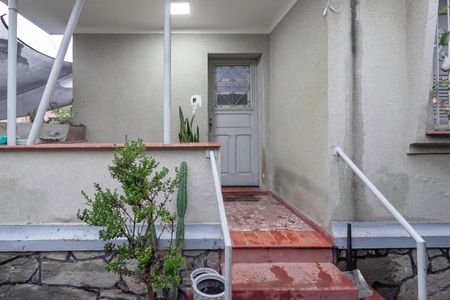 Casa à venda com 360m², 2 quartos e 3 vagasEntrada