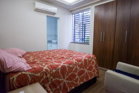 Apartamento para alugar com 99m², 3 quartos e 1 vagasuite 