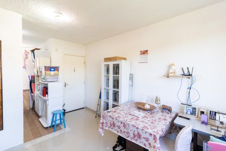 Sala de apartamento para alugar com 2 quartos, 40m² em Cavalhada, Porto Alegre