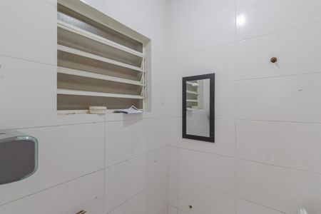 Casa à venda com 180m², 7 quartos e 1 vagaBanheiro de serviço