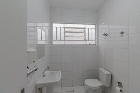 Casa à venda com 180m², 7 quartos e 1 vagaBanheiro 2