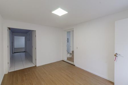 Casa à venda com 180m², 7 quartos e 1 vagaSaleta