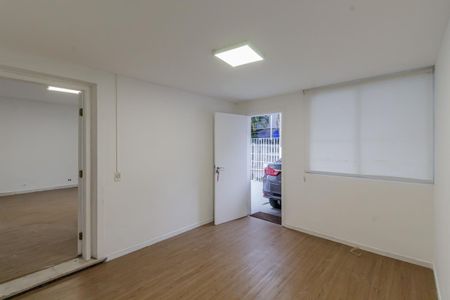 Casa à venda com 180m², 7 quartos e 1 vagaSaleta