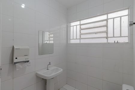 Casa à venda com 180m², 7 quartos e 1 vagaBanheiro 2