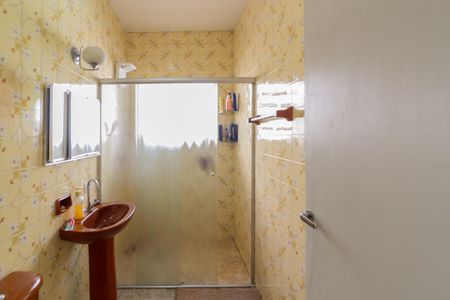 Casa à venda com 250m², 3 quartos e 5 vagasBanheiro Social 1