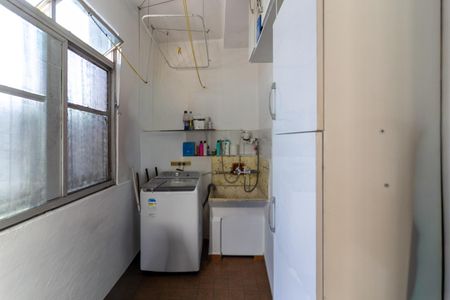 Casa à venda com 250m², 3 quartos e 5 vagasÁrea de Serviço