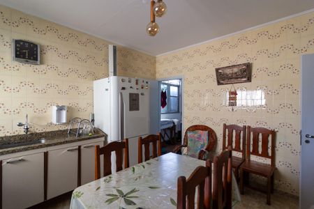 Casa à venda com 250m², 3 quartos e 5 vagasCozinha 1